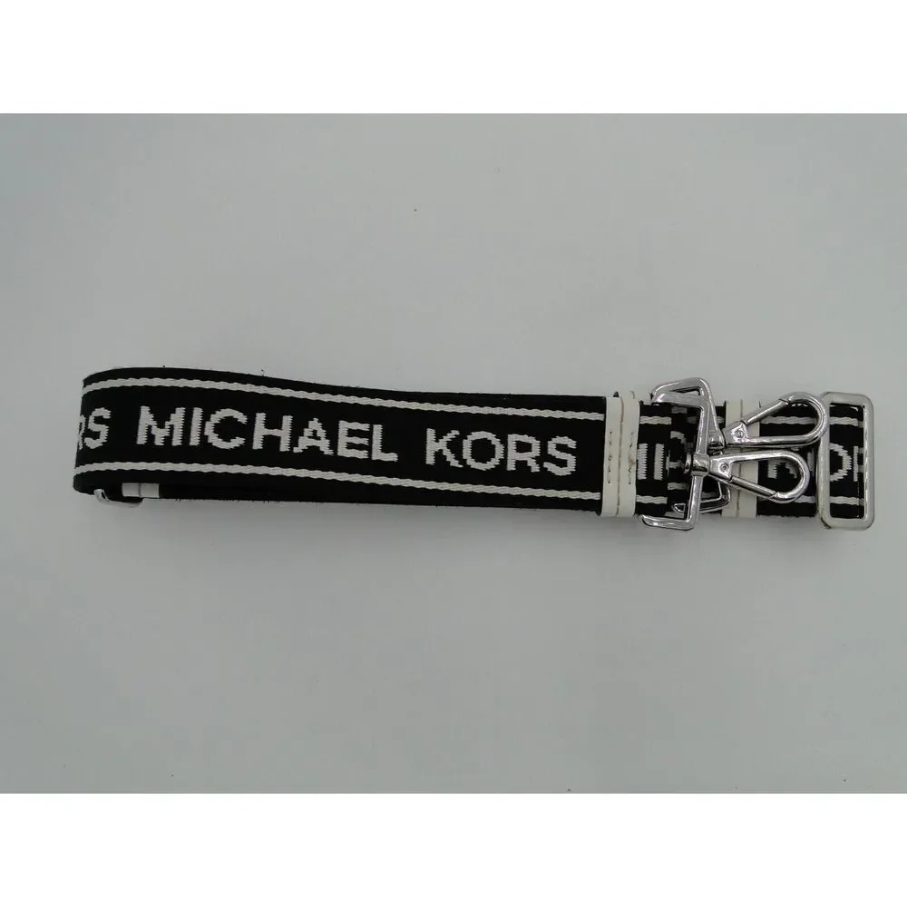 Michael Kors Mercer Medium Accordion Messenger‎  Retail Style In White & Black